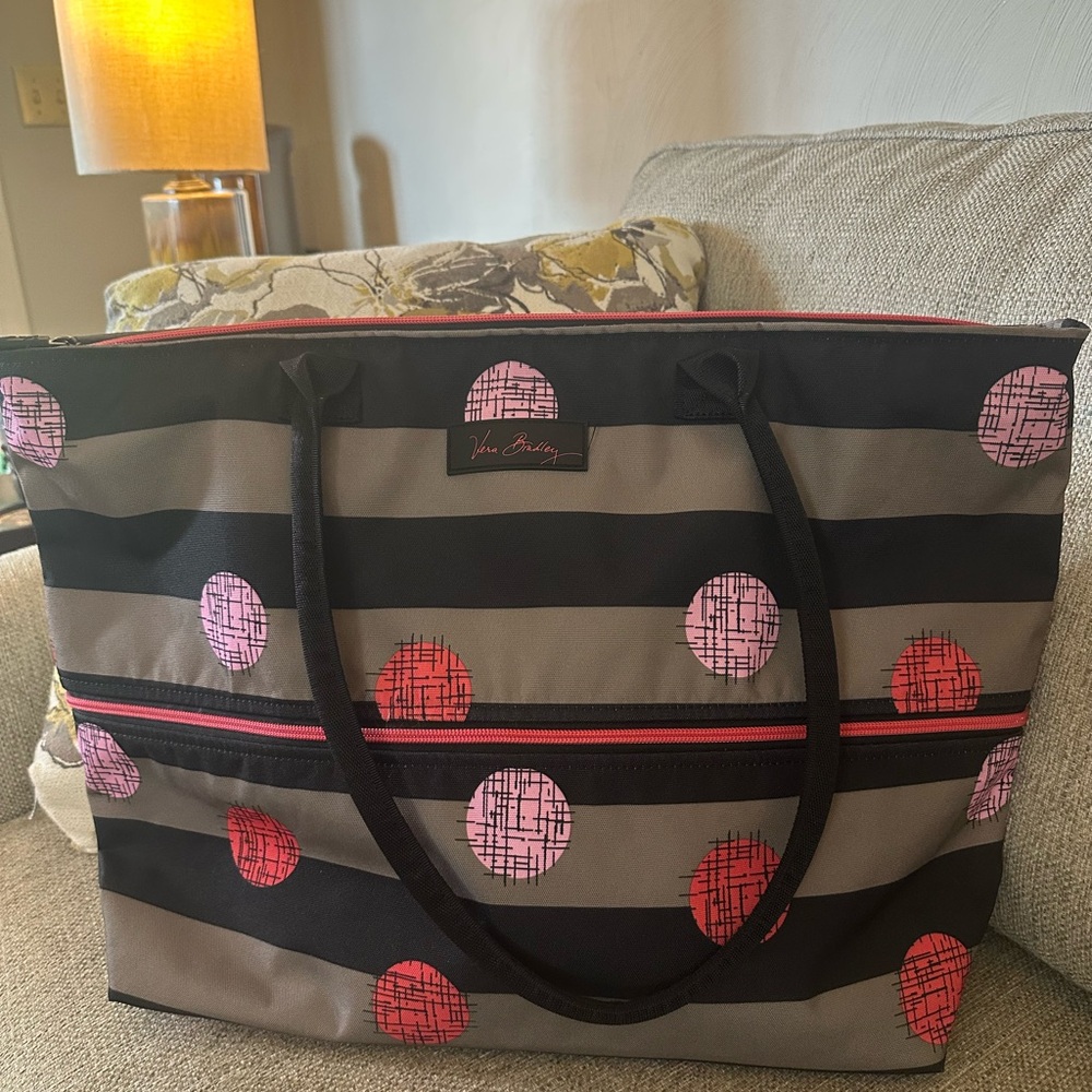 Vera Bradley Expandable Maxi Travel Tote in Havana Hot Spots| Pink Dots - Picture 13 of 16